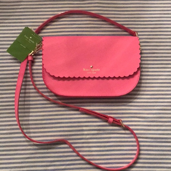 kate spade Handbags - NWT Kate Spade Pink Scalloped Crossbody Purse